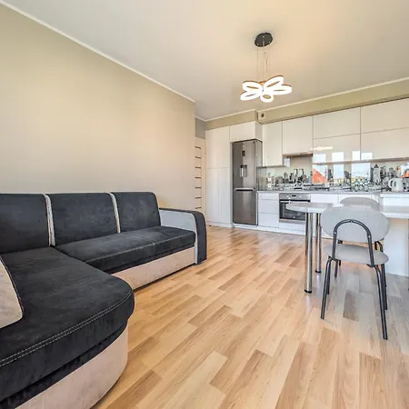 Szczepin Homely By Bookinghost Apartamento