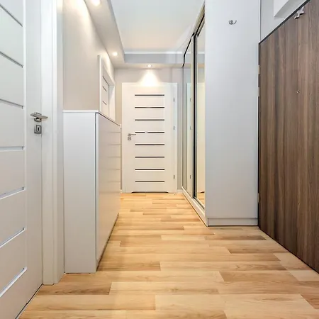 Szczepin Homely By Bookinghost Apartamento *