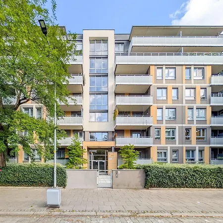 Szczepin Homely By Bookinghost *