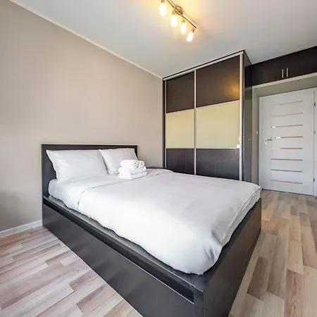 Szczepin Homely By Bookinghost *