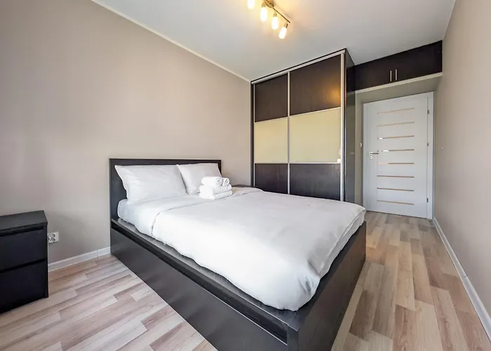 Szczepin Homely By Bookinghost *