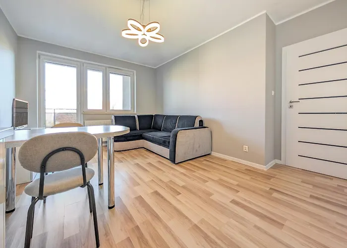 Szczepin Homely By Bookinghost Daire *